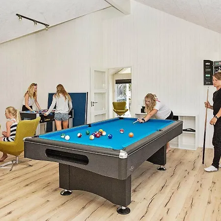 19 Person Holiday In Nex * Snogebæk